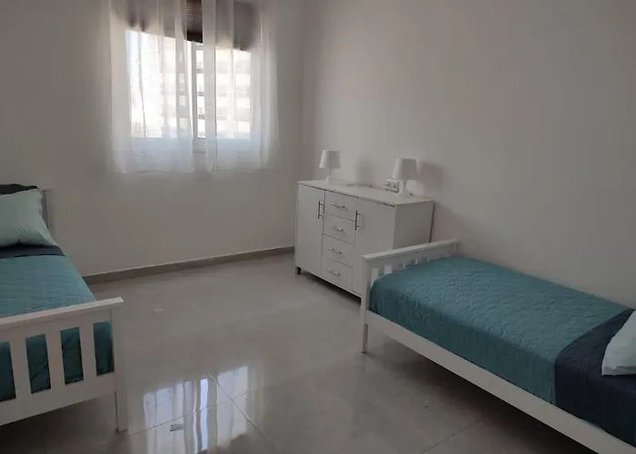 Lovely Three-Room Apartment Above The Promenade