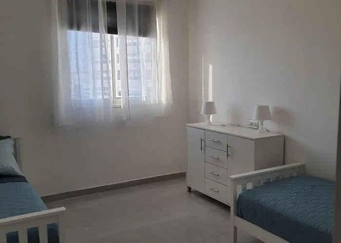 Lovely Three-Room Apartment Above The Promenade