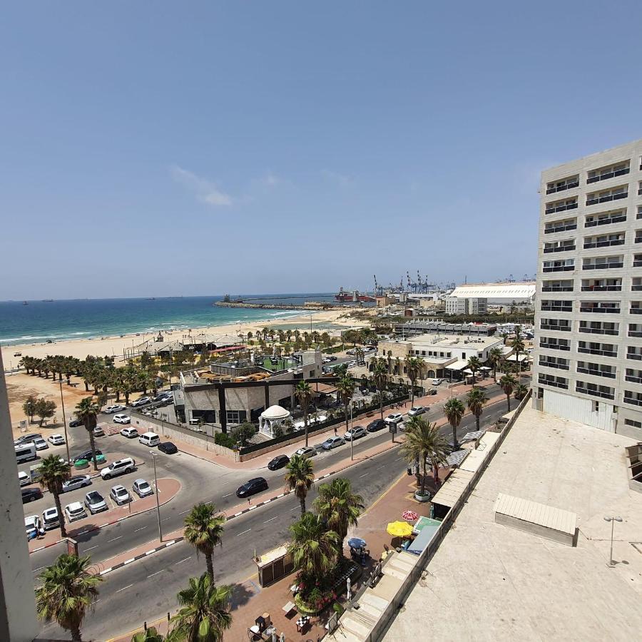 Lovely Three-room Above The Promenade Apartment Ashdod