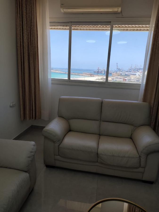 Lovely Three-room Above The Promenade * Ashdod