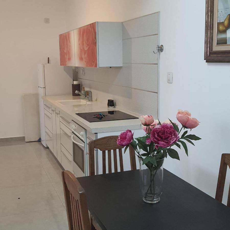Lovely Three-room Above The Promenade Apartment Ashdod